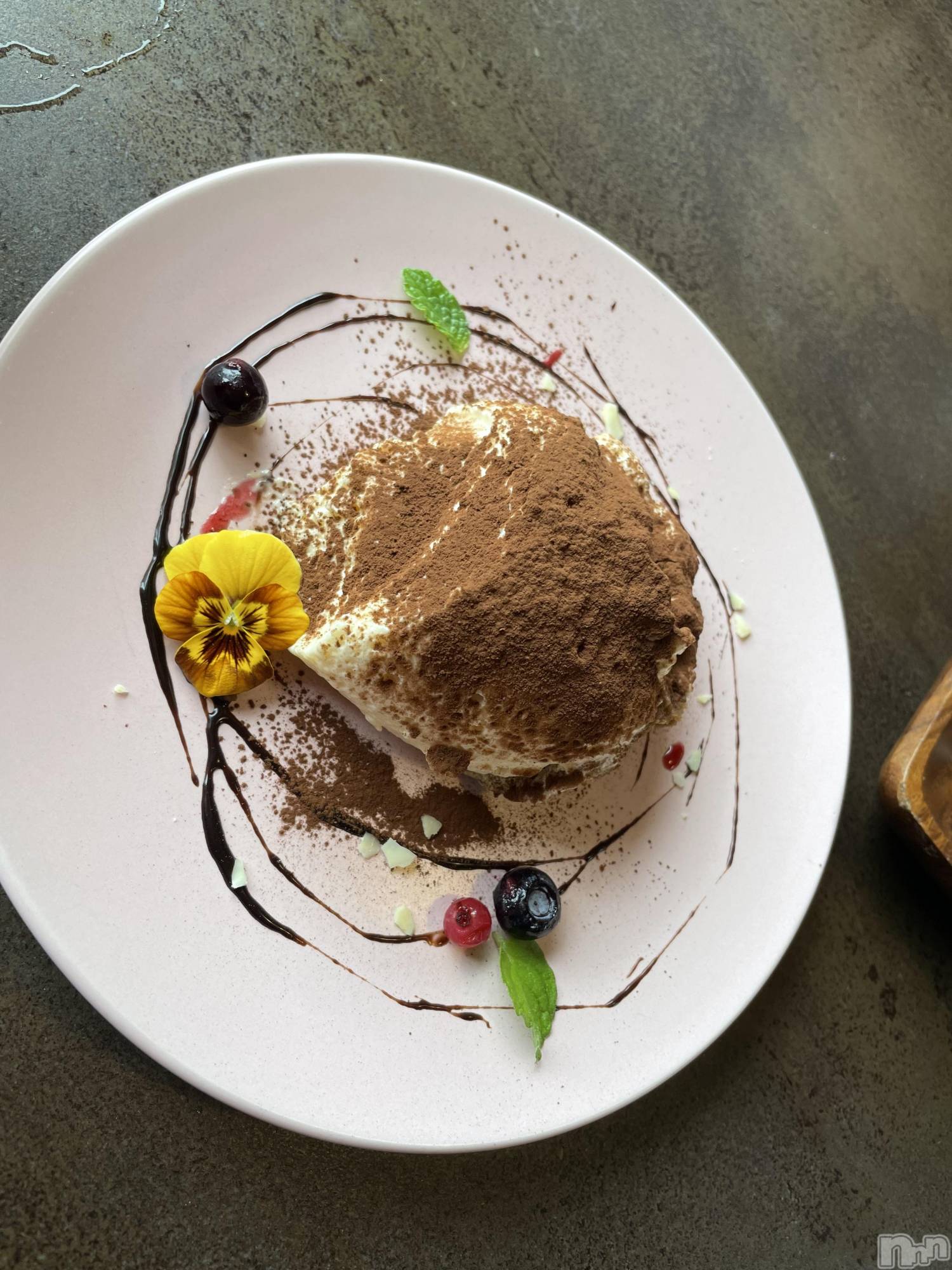 ƲХ顦Lounge Veranda(饦󥸥٥) 2025ǯ124̥֥֤