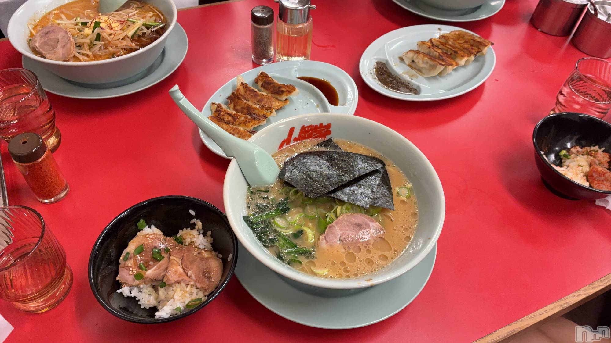 ��Ʋ����Х��顦�����Lounge Veranda(�饦�󥸥٥���) ��2026ǯ2��21���̥�֥����֤����