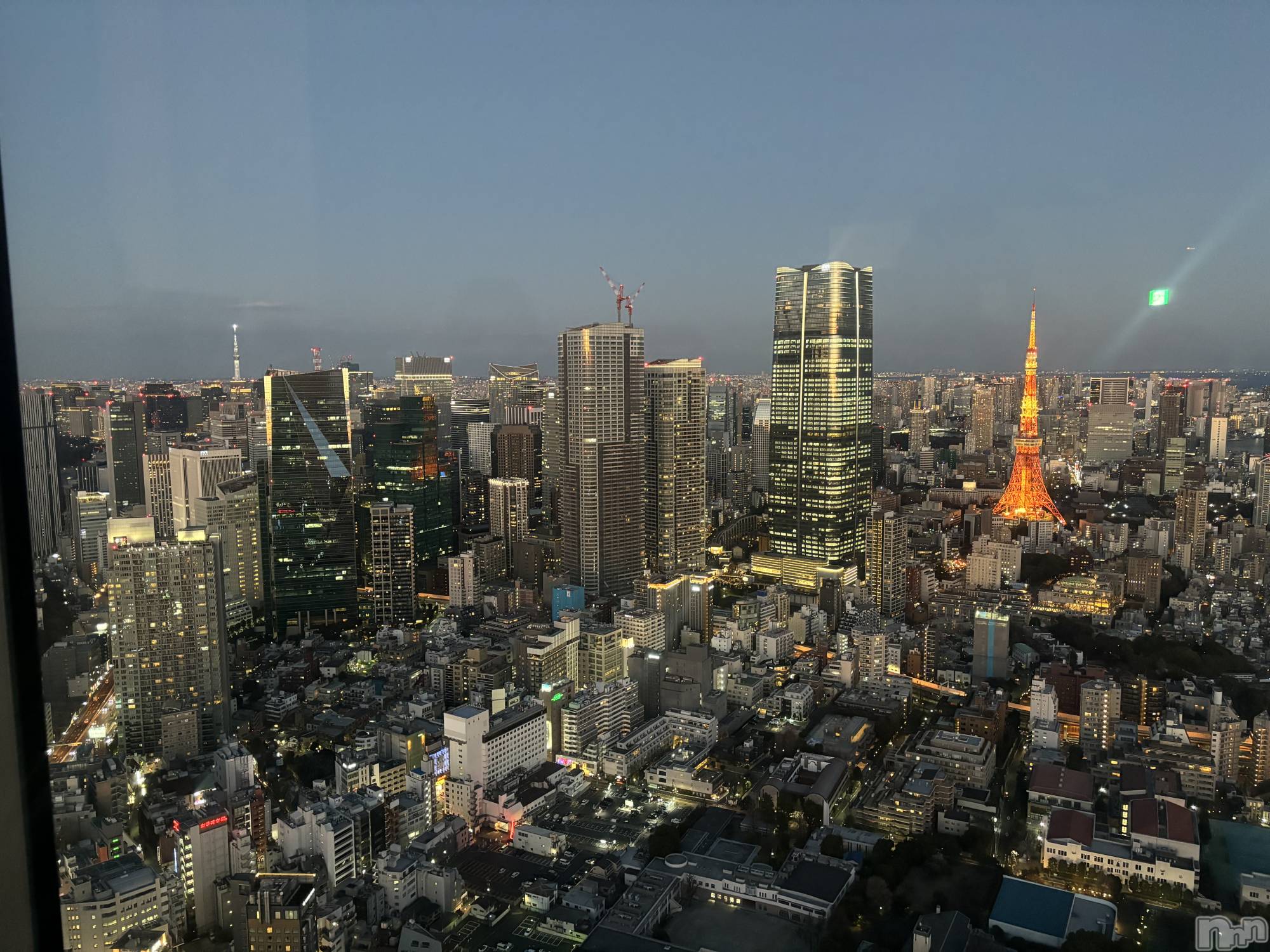 ��Ʋ����Х��顦�����Lounge Veranda(�饦�󥸥٥���) ��2026ǯ4��30���̥�֥����֤����