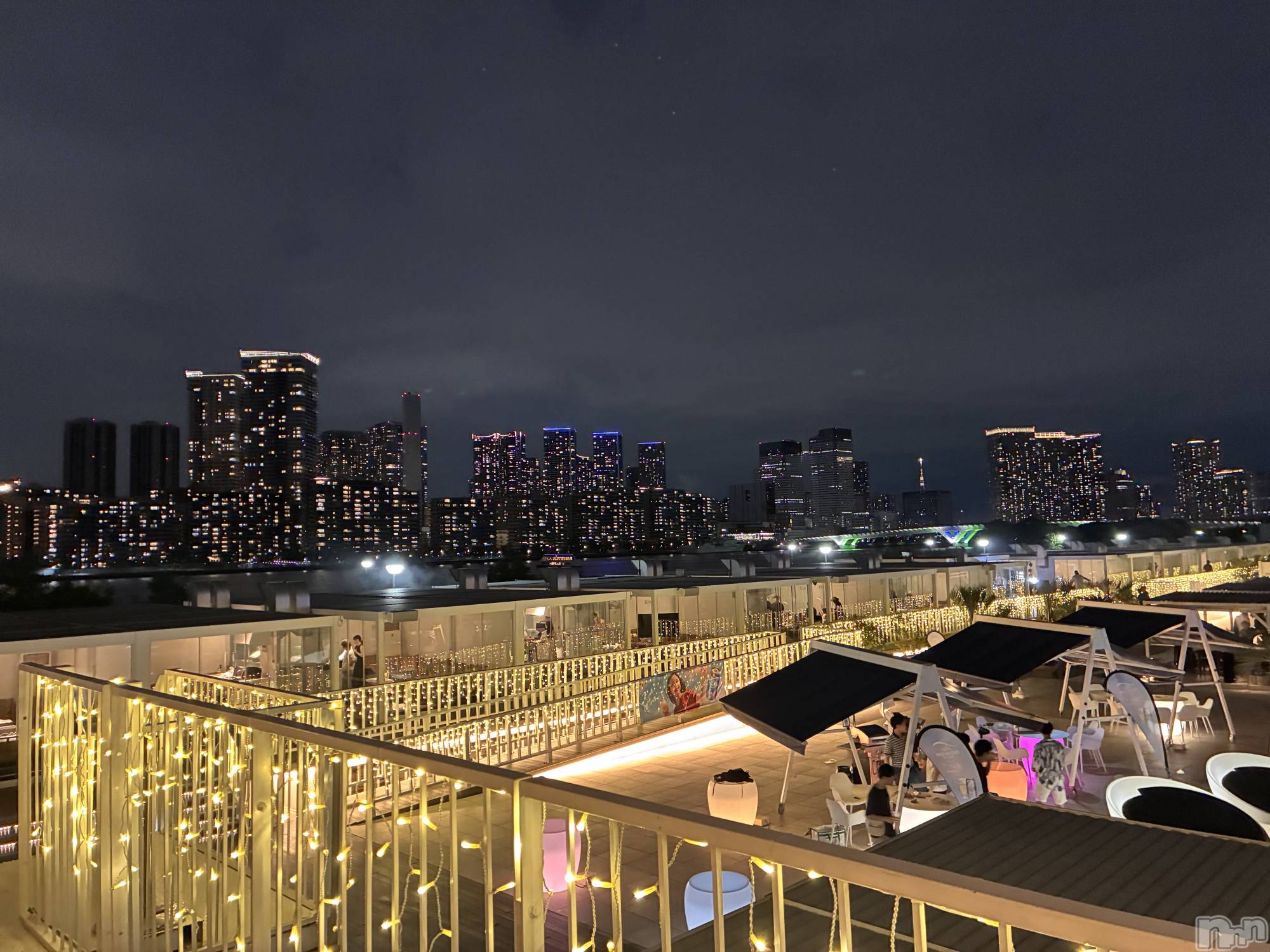 ��Ʋ����Х��顦�����Lounge Veranda(�饦�󥸥٥���) ��2026ǯ7��29���̥�֥����֤����