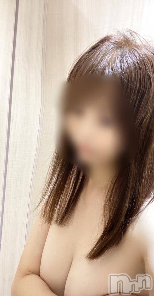 長岡デリヘルBIANCA～主人の知らない私～長岡店(ビアンカナガオカテン) 清家　るみな(43)の10月8日写メブログ「ブラウス1枚で･･」
