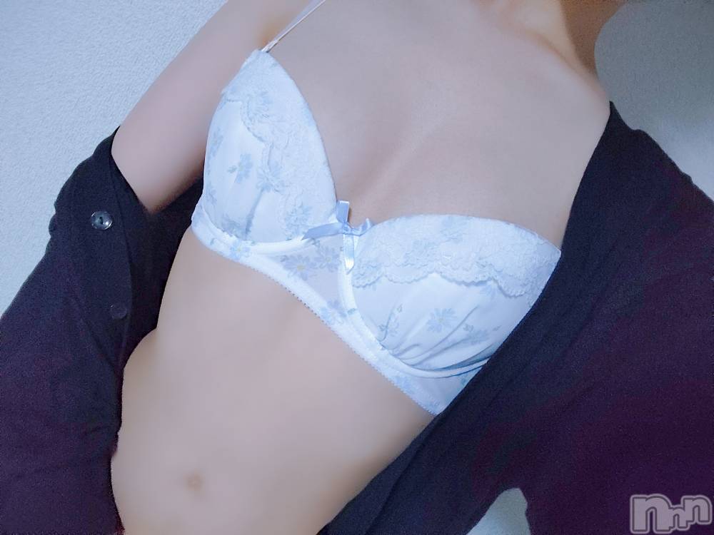 新潟風俗エステRouge(ルージュ) 氷上 ゆき(18)の10月18日写メブログ「つきうさのおにーさん♥」