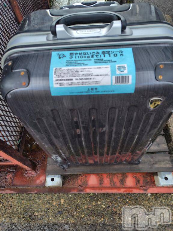 上越デリヘルHONEY(ハニー)みさき(♪)(47)の2025年11月1日写メブログ「燃えないゴミ」