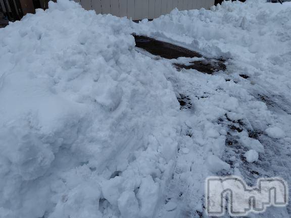 上越デリヘルHONEY(ハニー)みさき(♪)(47)の2026年1月25日写メブログ「雪掘り」