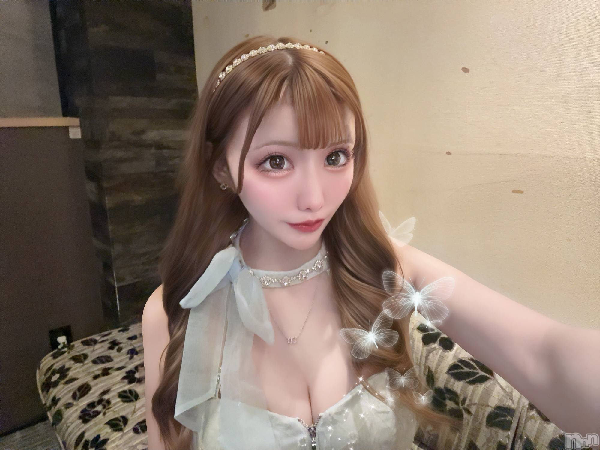 ���ܱ�������Х��顦�����CLUB FOUR LEAF(�ե����꡼��) ��2025ǯ12��30���̥�֥�����(ᐡ >  ̫ < ᐡ)‬��