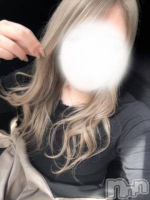 れい(25) 身長161cm、スリーサイズB86(F).W64.H86。上越デリヘル HONEY(ハニー)在籍。