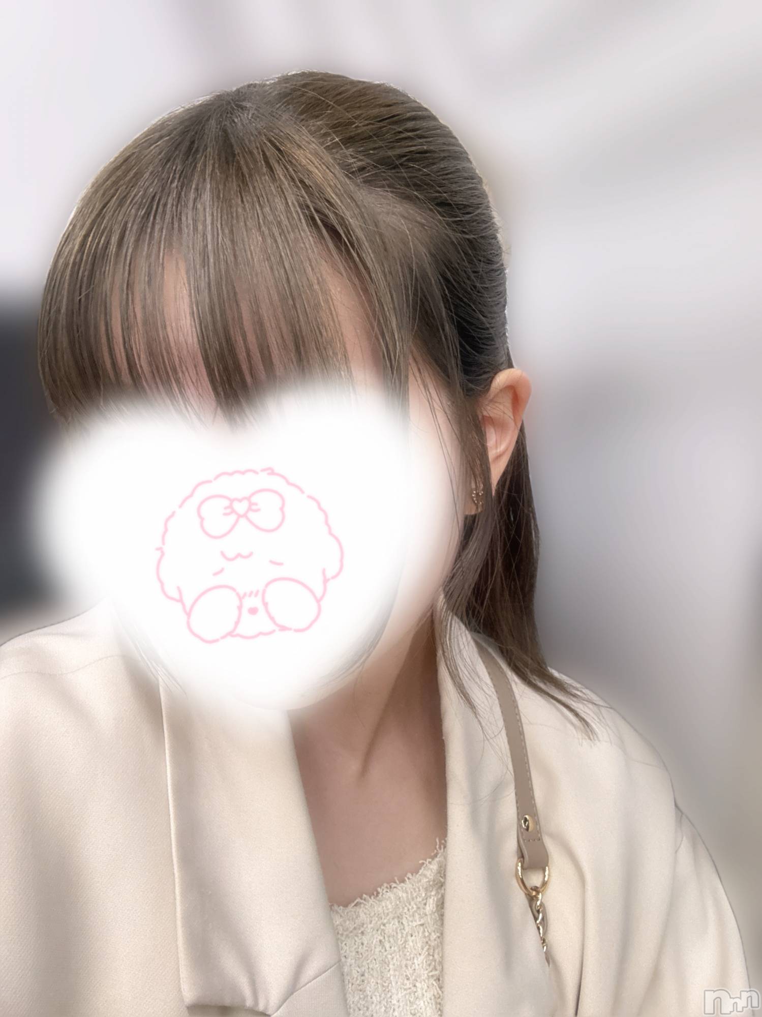 新潟手コキCherish Amulet(チェリッシュ アミュレット)みぃ★(20)の2024年11月17日写メブログ「華金じゃなくて、華日🍻」