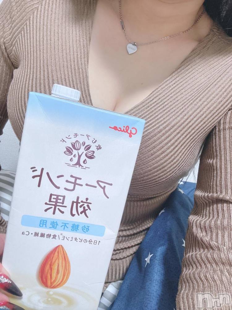 長岡人妻デリヘル奥様特急 長岡店(オクサマトッキュウナガオカテン) うるみ(35)の10月29日写メブログ「これ好き」