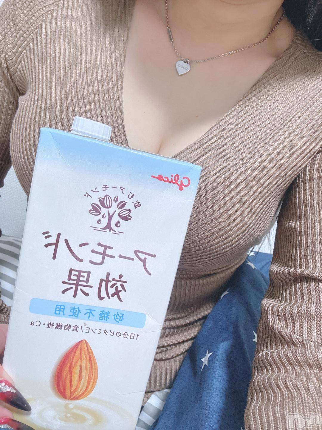 長岡デリヘル奥様特急 長岡店(オクサマトッキュウナガオカテン)うるみ(35)の2024年10月29日写メブログ「これ好き」