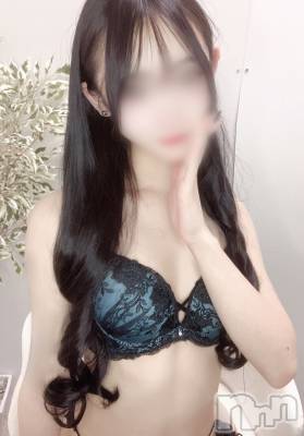 ぴぴちゃん(18) 身長153cm、スリーサイズB82(C).W53.H81。新潟手コキ sleepy girl(スリーピーガール)在籍。