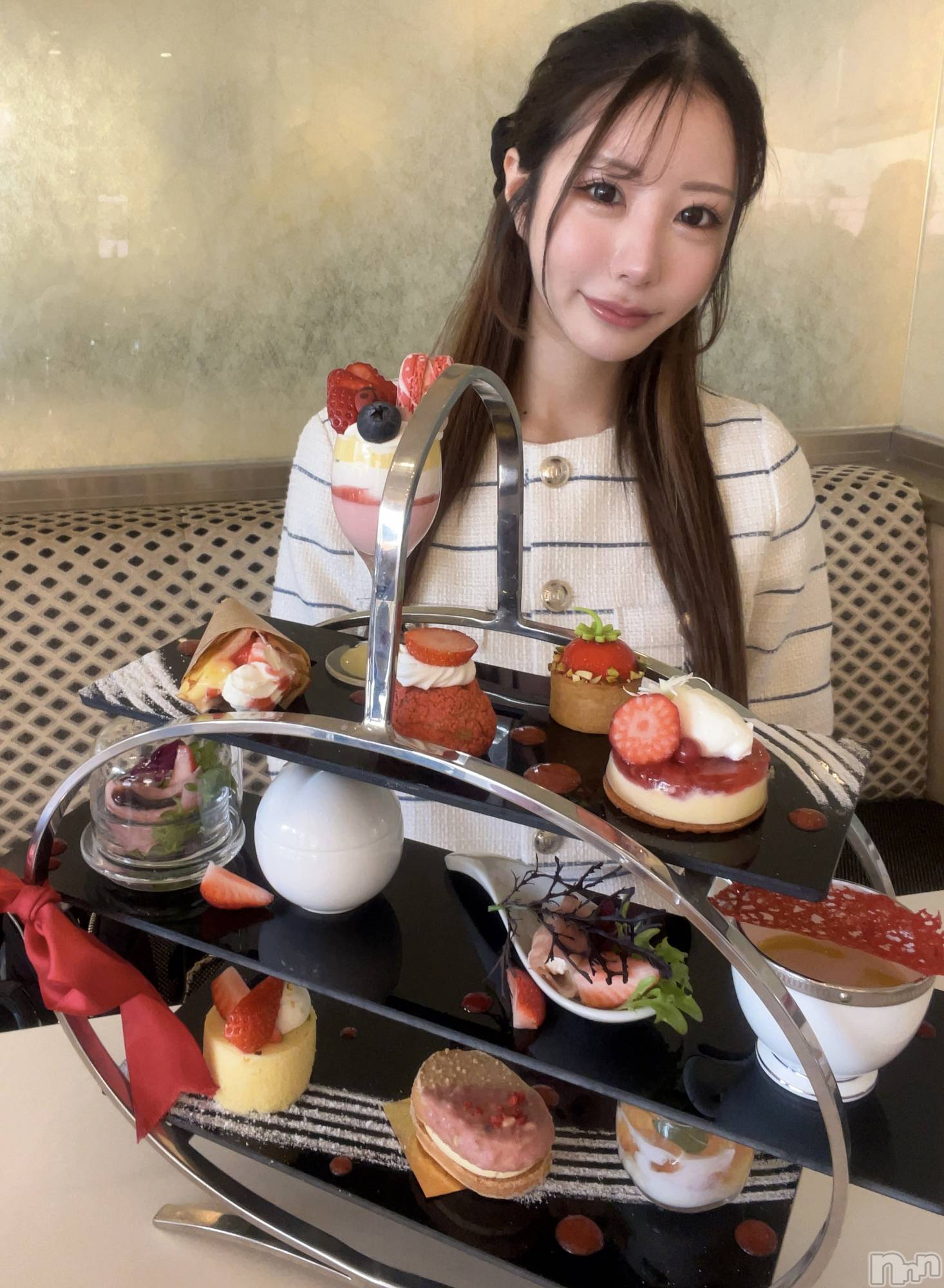 ƲХ顦Lounge en&.(饦󥸥) 2025ǯ42̥֥֥🌸