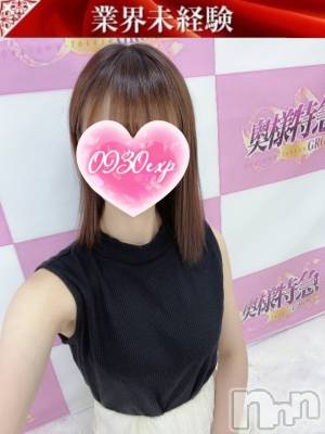 のえる(22) 身長160cm、スリーサイズB84(D).W57.H80。新潟デリヘル 奥様特急 新潟店(オクサマトッキュウニイガタテン)在籍。