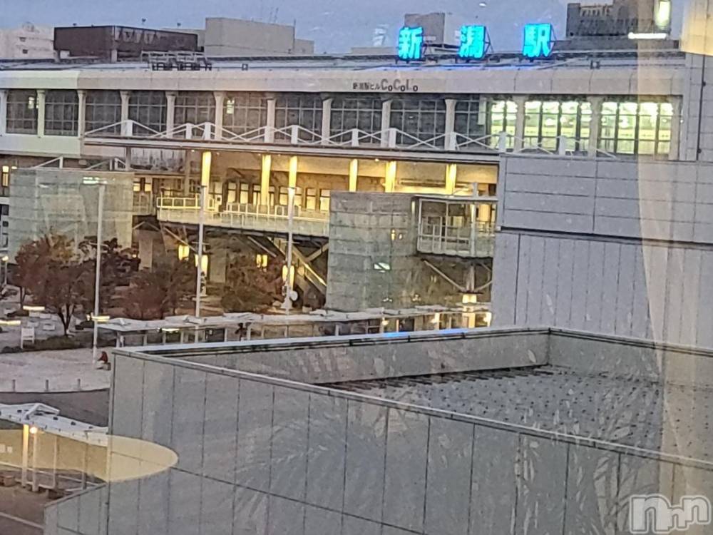 新潟人妻デリヘル熟女の風俗 最終章(ジュクジョノフウゾクサイシュウショウ) さつき(50)の11月20日写メブログ「もう少しで、朝食が食べられる。」
