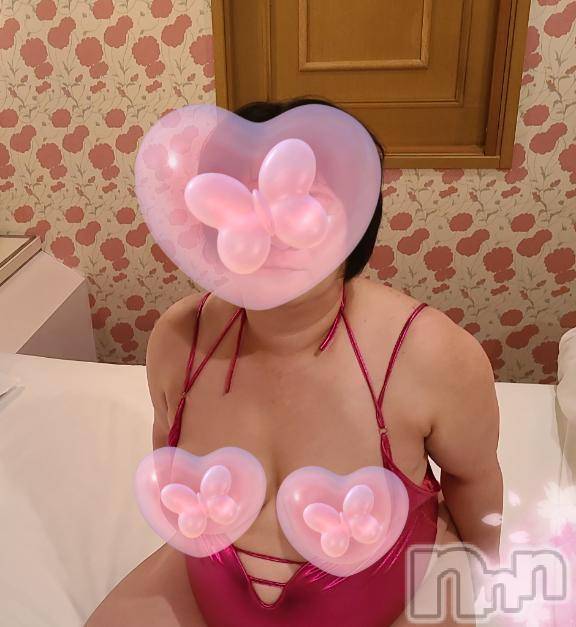 新潟人妻デリヘル熟女の風俗 最終章(ジュクジョノフウゾクサイシュウショウ) さつき(50)の1月31日写メブログ「いま、待機室に戻りました、ご案内できます;//遊びに来てね❤️」