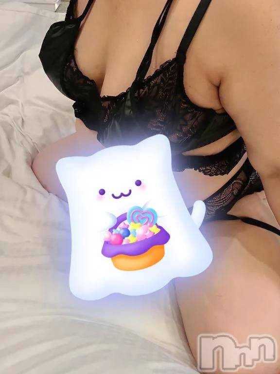 新潟デリヘル熟女の風俗 最終章(ジュクジョノフウゾクサイシュウショウ) さつき(50)の10月24日写メブログ「エロエロランジェリーも断捨離中物は」