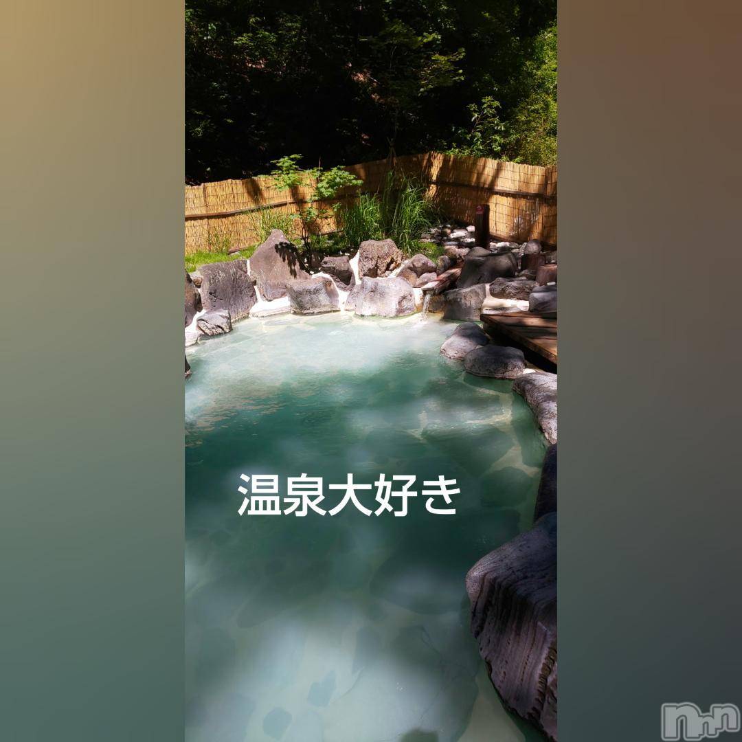 新潟人妻デリヘル熟女の風俗 最終章(ジュクジョノフウゾクサイシュウショウ)さつき(50)の2024年12月8日写メブログ「ネットの記事で、こんな話が」