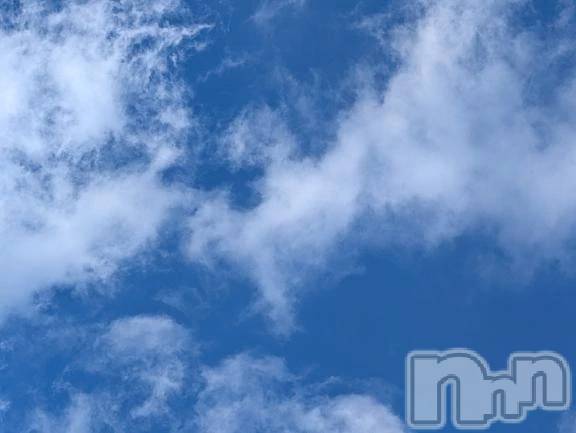 新潟デリヘル熟女の風俗 最終章(ジュクジョノフウゾクサイシュウショウ)さつき(50)の2025年10月28日写メブログ「もうすぐ１１月だというのに、車の中暑い」