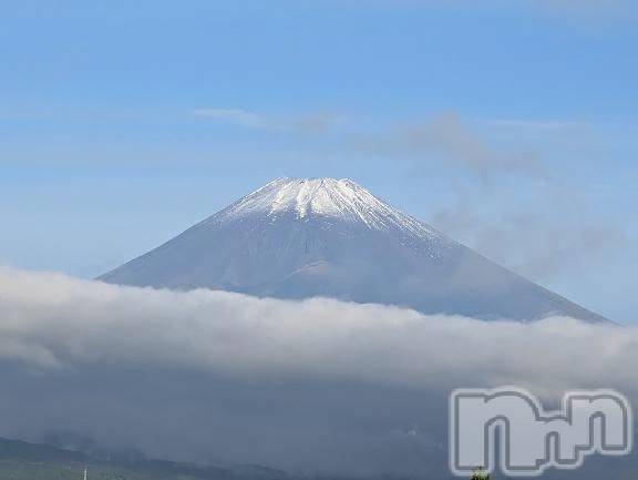 新潟デリヘル熟女の風俗 最終章(ジュクジョノフウゾクサイシュウショウ)さつき(50)の2025年11月1日写メブログ「あきらめていた富士山見えました」
