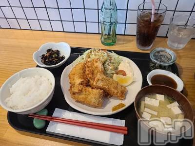 新潟人妻デリヘル 熟女の風俗 最終章(ジュクジョノフウゾクサイシュウショウ) さつき(50)の12月3日写メブログ「新潟は、もっと安くて美味しいお魚あると思うけど、」