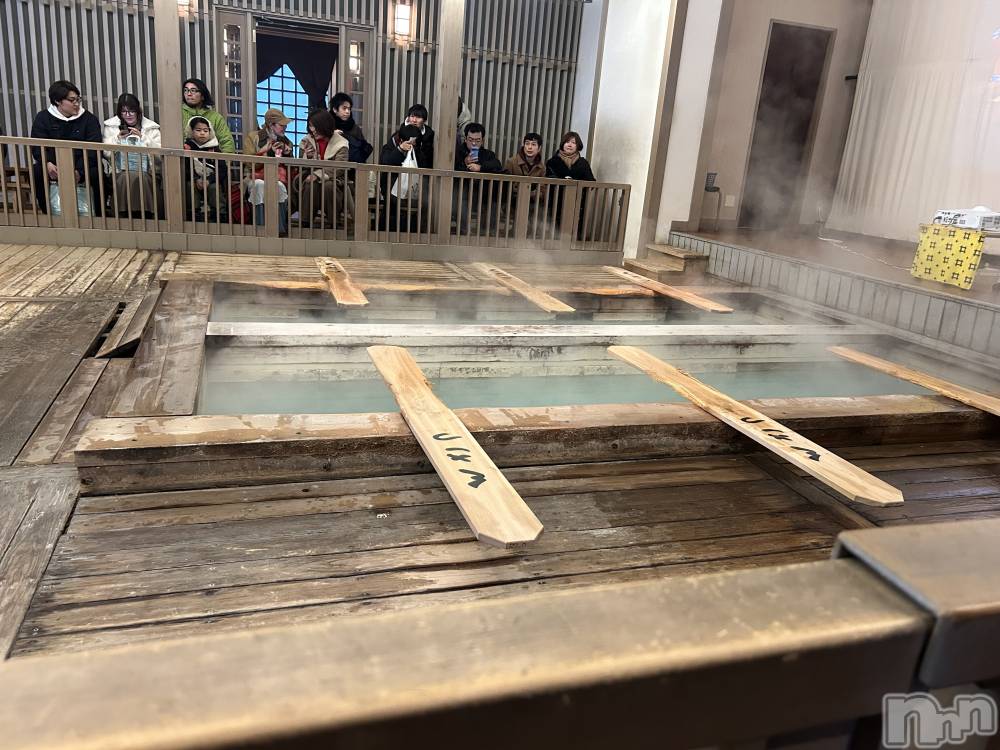 ��Ʋ����Х��顦�����Lounge Veranda(�饦�󥸥٥���) �Ҥʤ�1��16���̥�֥����֤ҤʤǤ���