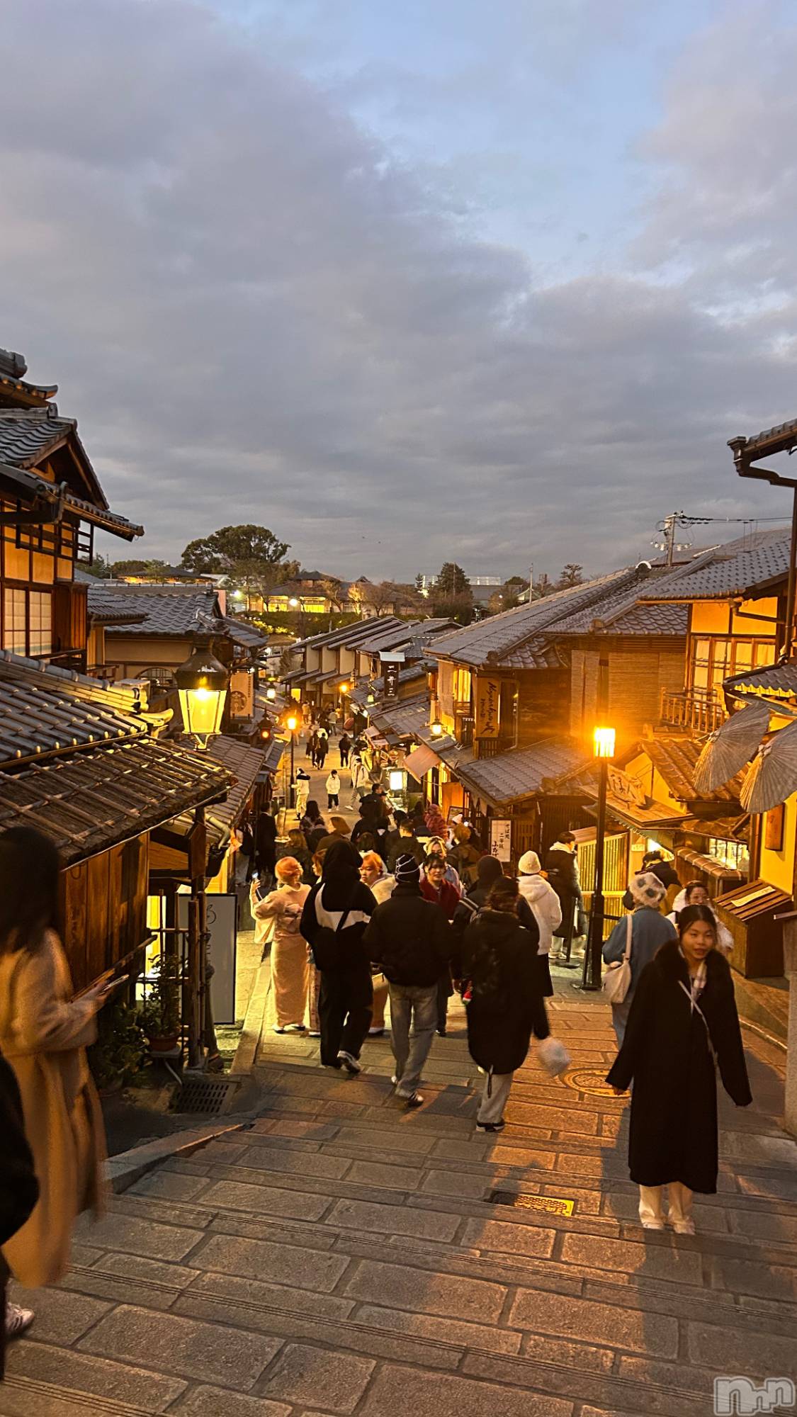 ƲХ顦Lounge Veranda(饦󥸥٥) 2025ǯ117̥֥֤ҤʤǤ