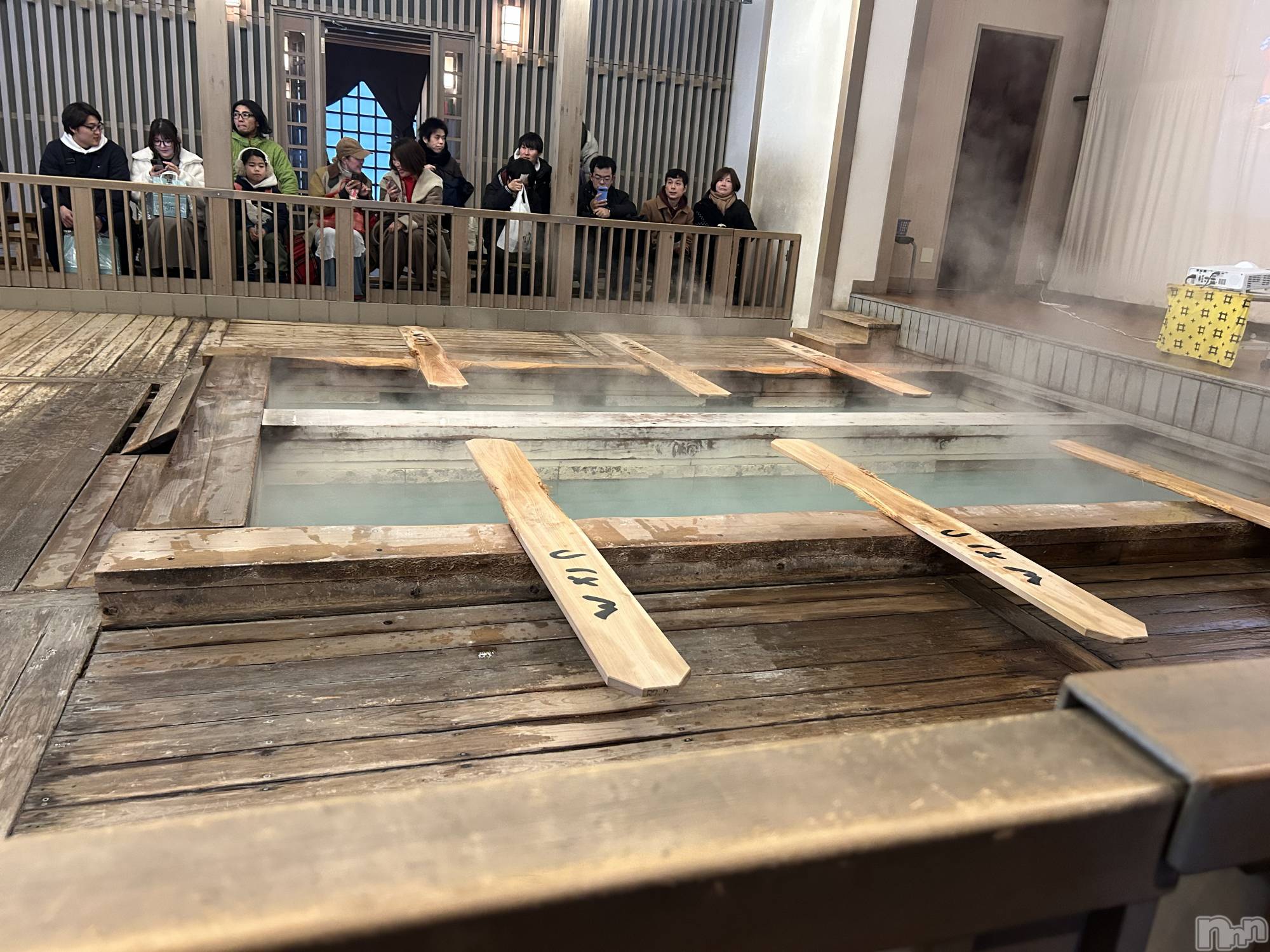 ��Ʋ����Х��顦�����Lounge Veranda(�饦�󥸥٥���) ��2026ǯ1��16���̥�֥����֤ҤʤǤ���