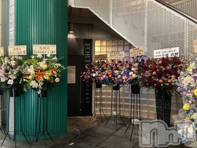 ��Ʋ����Х��顦�����Lounge Veranda(�饦�󥸥٥���) �Ҥʤ�4��2���̥�֥����֤ҤʤǤ���