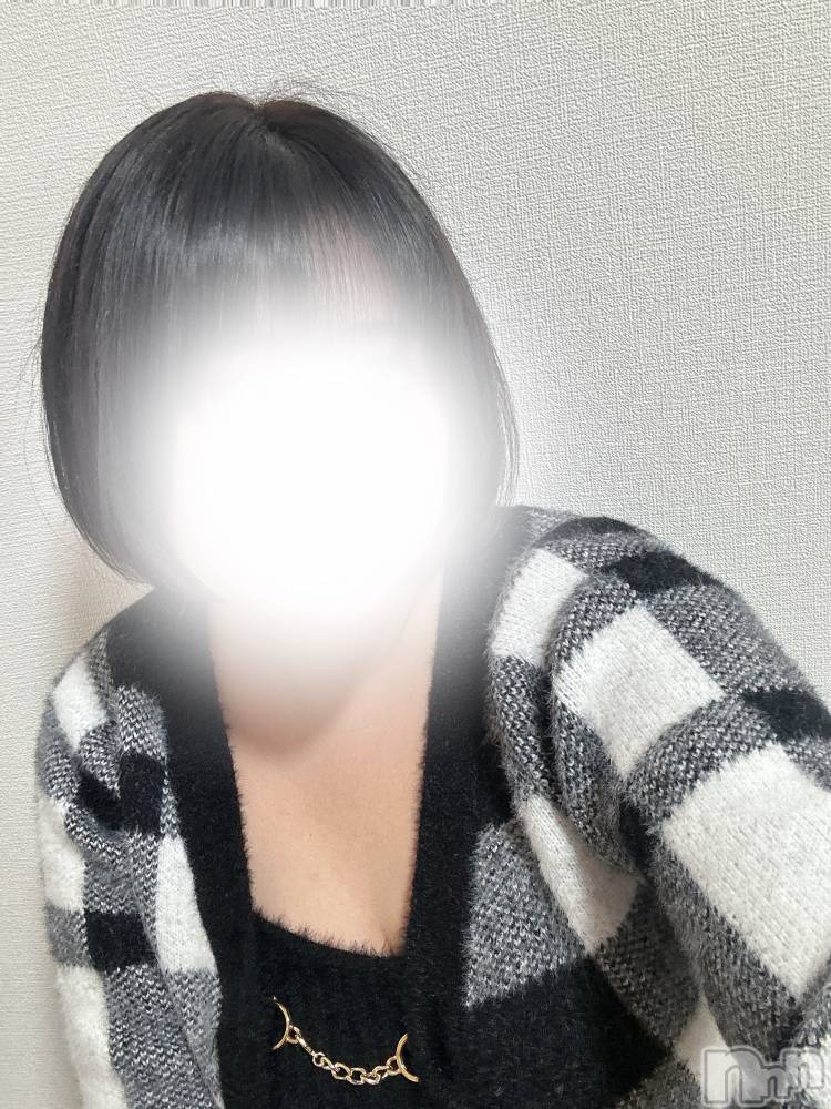 長岡デリヘルMimi(ミミ) しの(23)の1月17日写メブログ「出勤中🥰」