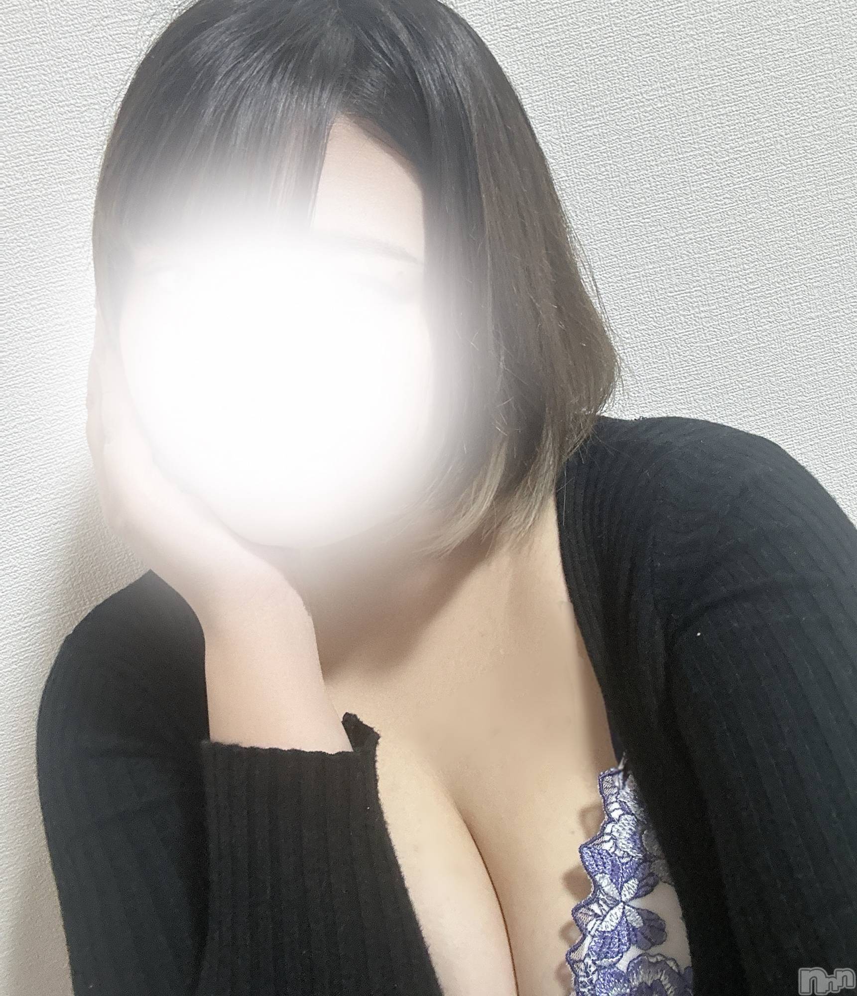 長岡デリヘルMimi(ミミ)しの(23)の2025年1月6日写メブログ「あけおめ🐍」
