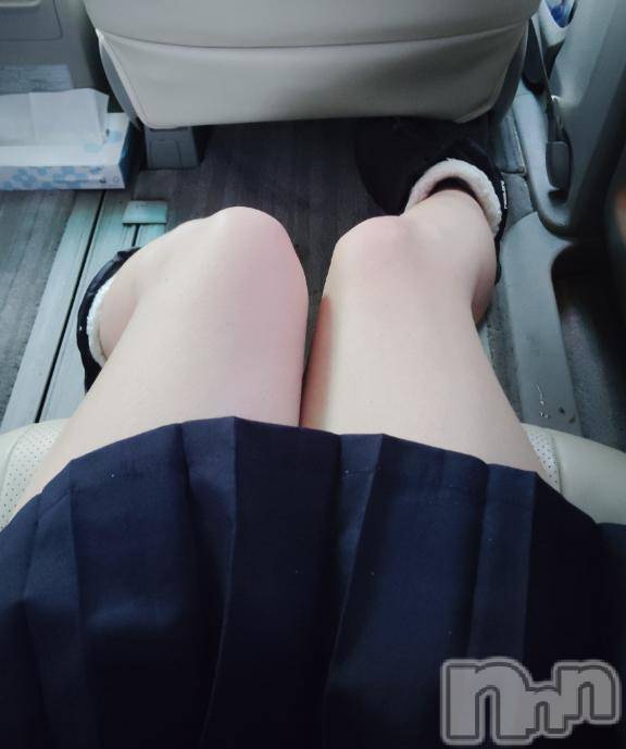 三条デリヘル新潟デリヘル倶楽部　三条店(ニイガタデリヘルクラブ　サンジョウテン)かえで(18)の2025年1月10日写メブログ「自分まだまだ生足やれます！！」