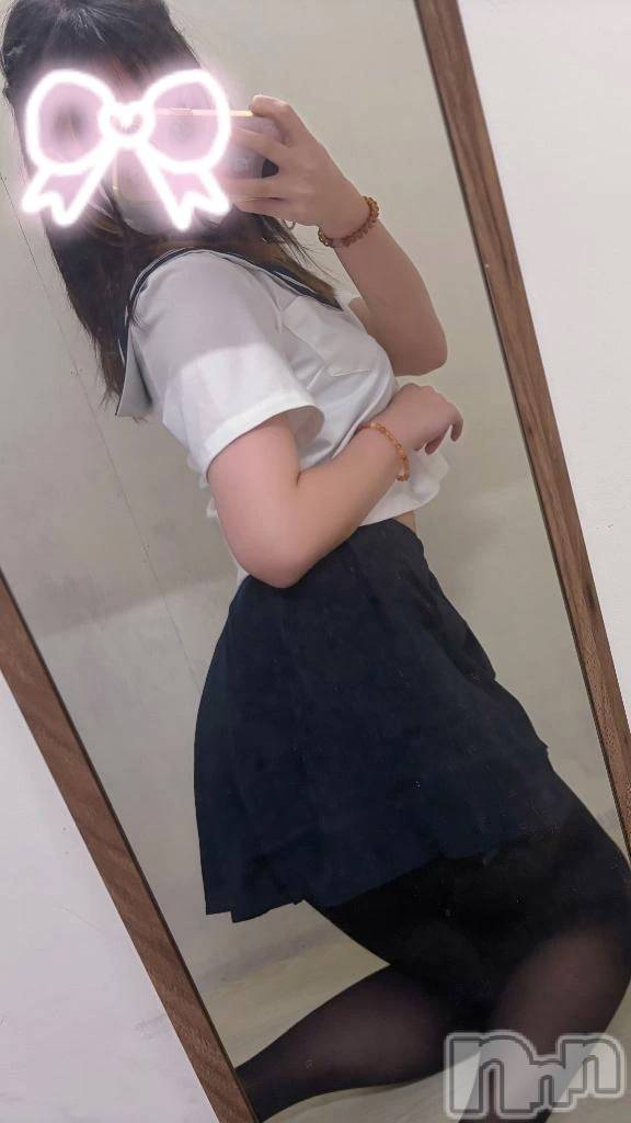 三条デリヘル新潟デリヘル倶楽部　三条店(ニイガタデリヘルクラブ　サンジョウテン)かえで(18)の2025年11月13日写メブログ「いい匂いって褒められちゃった♡」