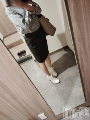 三条デリヘル 新潟デリヘル倶楽部　三条店(ニイガタデリヘルクラブ　サンジョウテン) かえで(18)の11月10日写メブログ「何色が好き？」