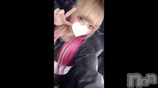 衪