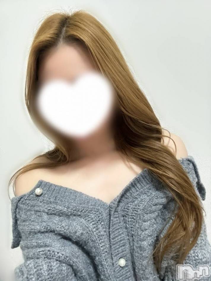 新潟デリヘル(クレスト)の2026年1月27日お店速報「美尻•美脚のスレンダー美女かなえちゃんハマる事間違いなしです」