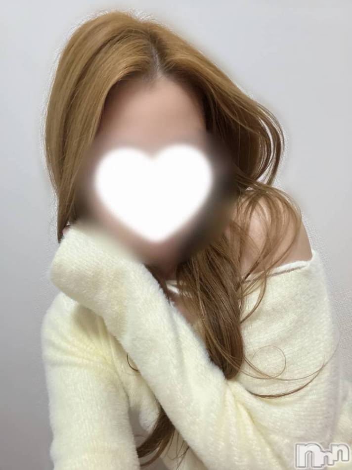 新潟デリヘル(クレスト)の2026年2月3日お店速報「本日最短ご案内15時30分からかなえちゃん美脚スレンダー美女」