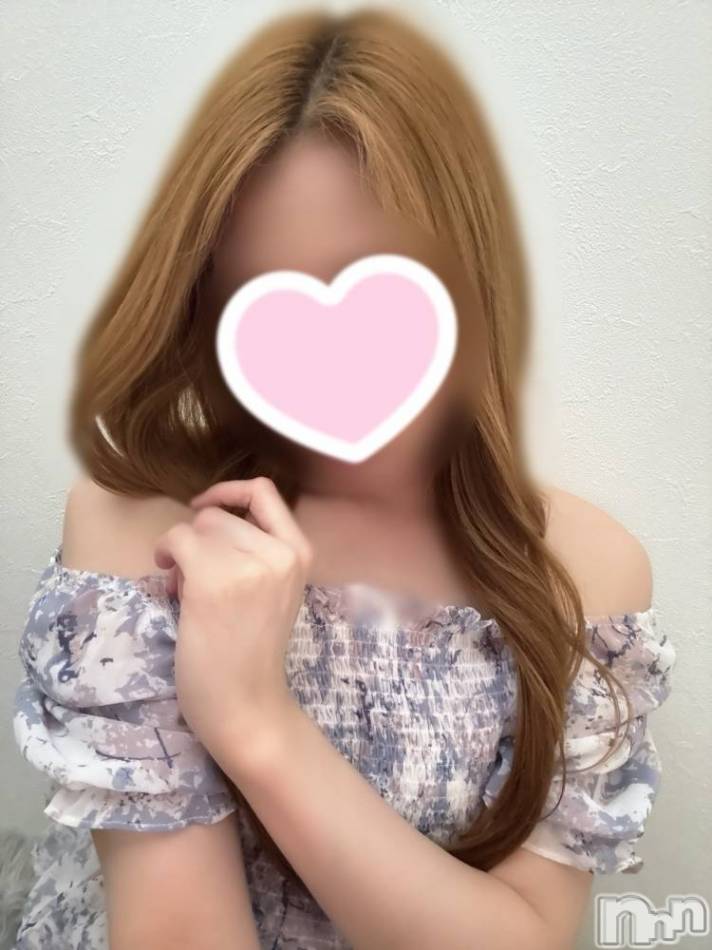 新潟デリヘル(クレスト)の2026年7月14日お店速報「美尻•美脚かなえちゃんエロ過ぎるスレンダー美女オススメです」