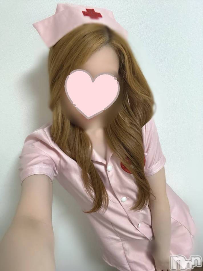 新潟デリヘル(クレスト)の2026年7月17日お店速報「美尻•美脚かなえちゃんエロ過ぎるスレンダー美女オススメです」