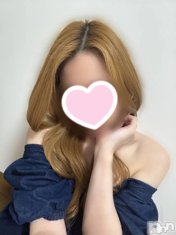 新潟デリヘル(クレスト)の2026年8月1日お店速報「スレンダー美女かなえちゃんエロテク抜群のスレンダー美脚必見です」