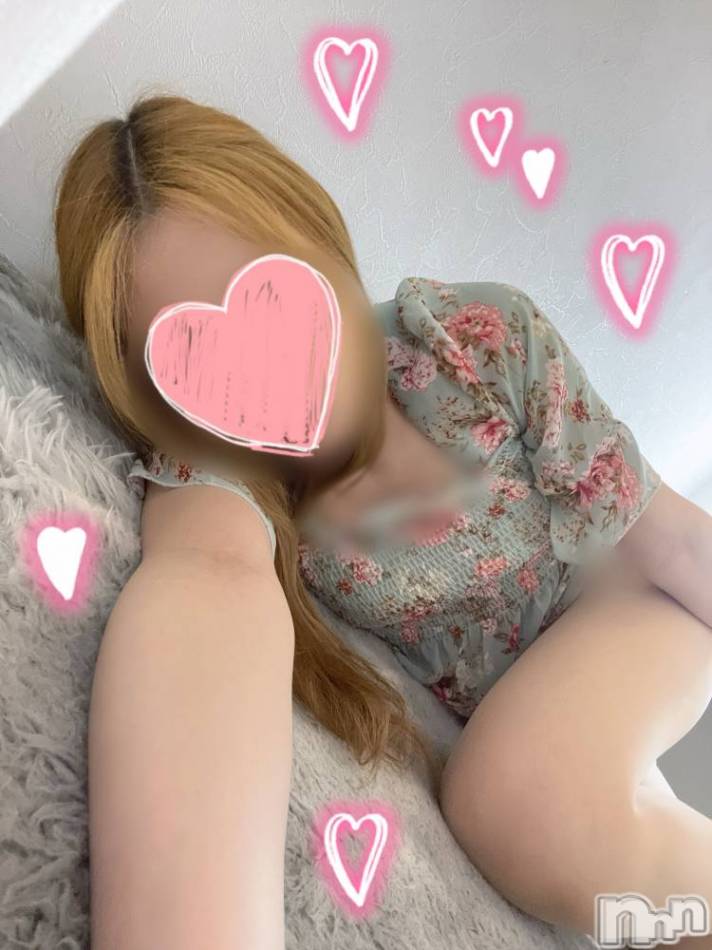 新潟デリヘル(クレスト)の2025年5月29日お店速報「新人かなえちゃん美尻•美脚のエロエロ美女ご予約お待ちしております」