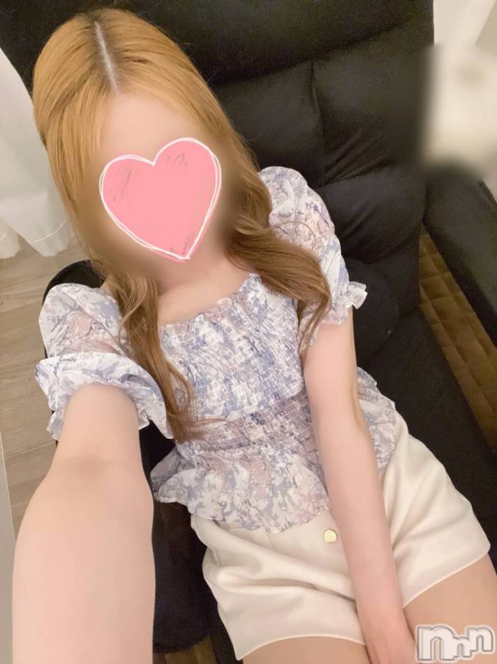 新潟デリヘル(クレスト)の2025年8月4日お店速報「淫乱美女かなえちゃん今ならすぐご案内可能ですぜひぜひお見逃しなく」