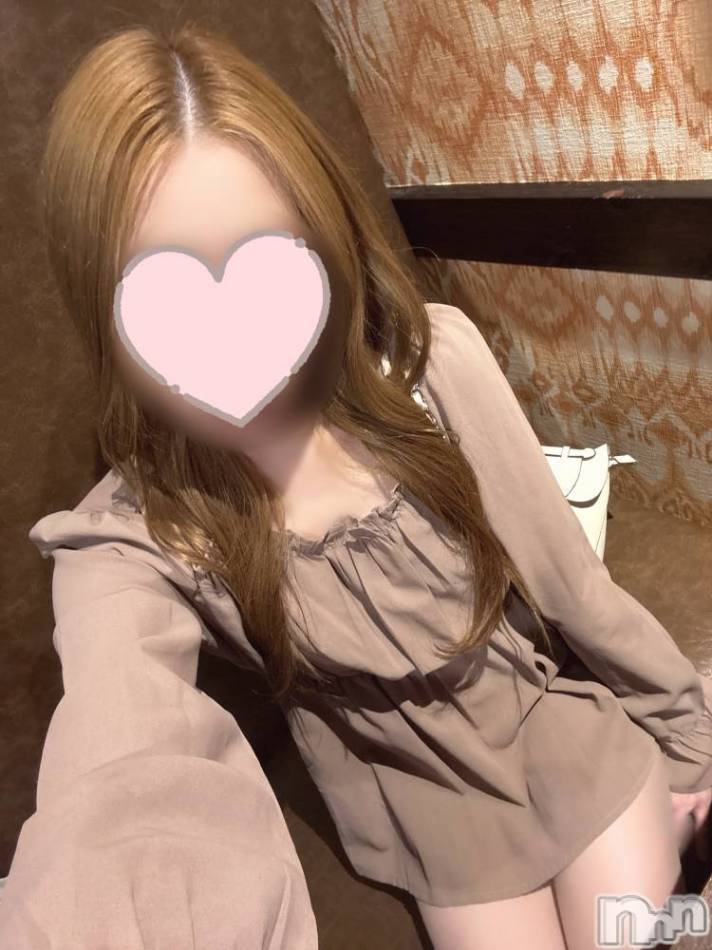 新潟デリヘル(クレスト)の2025年10月16日お店速報「新人かなえちゃんスレンダーナイスバディでどんな男も虜にオススメです」