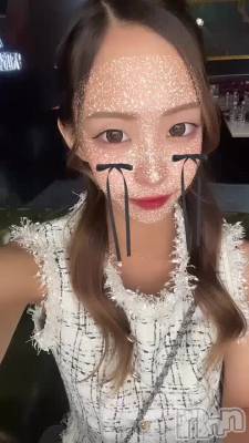 衪