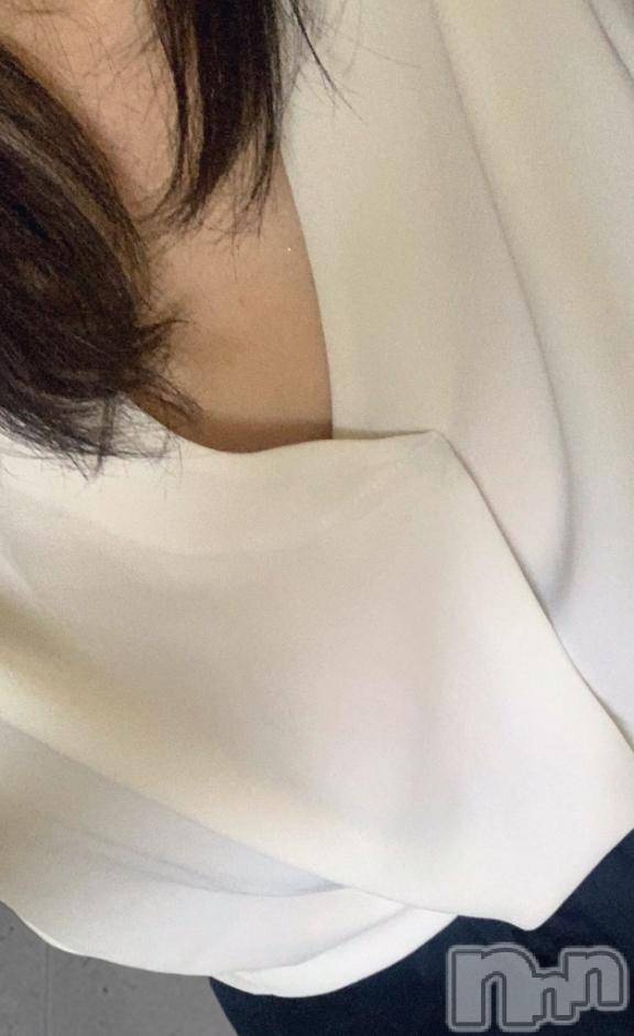 松本発人妻デリヘル松本人妻隊(マツモトヒトヅマタイ) ゆな(49)の1月8日写メブログ「お仕事お疲れ様です🍵」