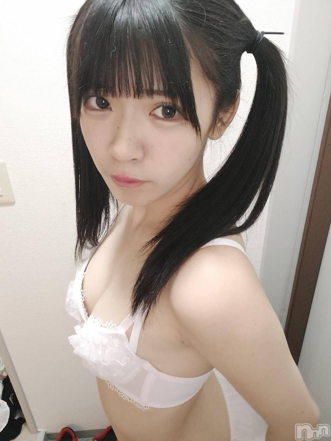 長岡デリヘルROOKIE(ルーキー)ことり☆プラチナ(19)の2024年10月24日写メブログ「もぅ……エッチ、！！！！💕」