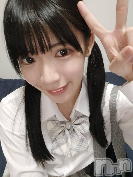 長岡デリヘル純・無垢(ジュンムク) すず(19)の10月4日写メブログ「オ●ニーしてたら…遅刻しちゃった////」