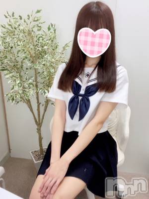 まうちゃん(20) 身長163cm、スリーサイズB84(C).W55.H82。新潟手コキ sleepy girl在籍。