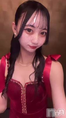 ⡪
