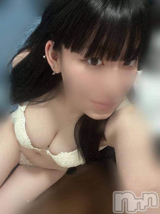 長岡デリヘル純・無垢(ジュンムク) まな(20)の10月9日写メブログ「75分の2回目のお兄様♡」