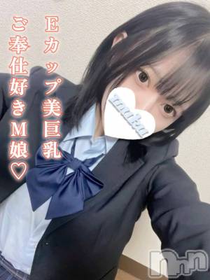ましろ(19) 身長162cm、スリーサイズB88(E).W55.H84。長岡デリヘル 純・無垢(ジュンムク)在籍。