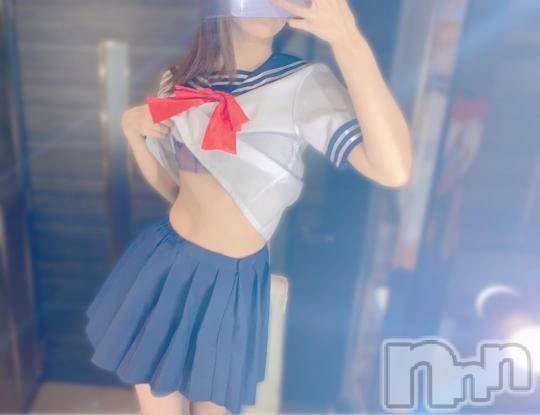 長岡デリヘル純・無垢(ジュンムク) はすみ(21)の10月4日写メブログ「華金なにしてますかー❓」